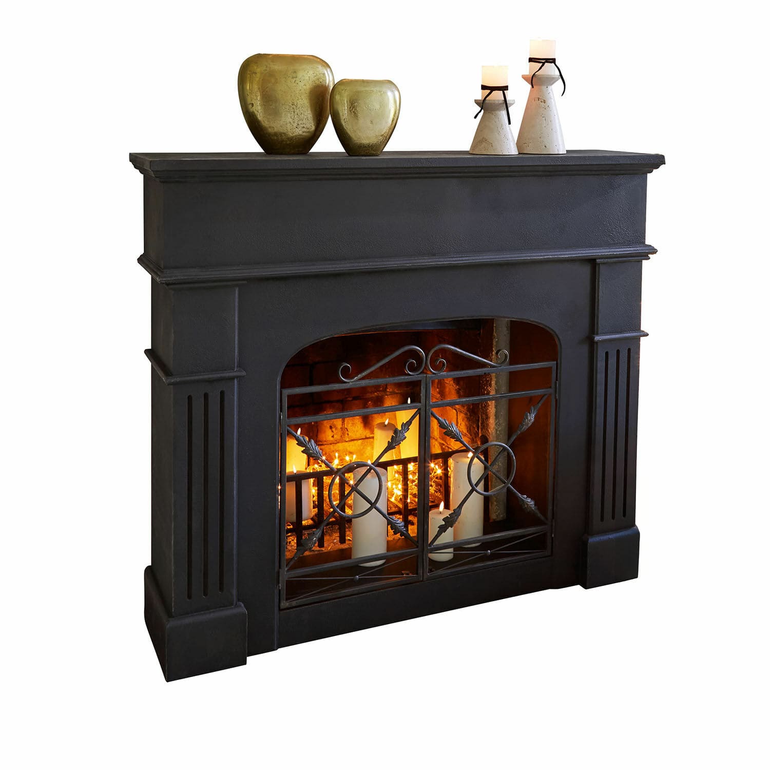 Consola de chimenea Hollowfield Chimenea negra con rejilla metálica y velas, decoraciones de latón y piedra en la parte superior