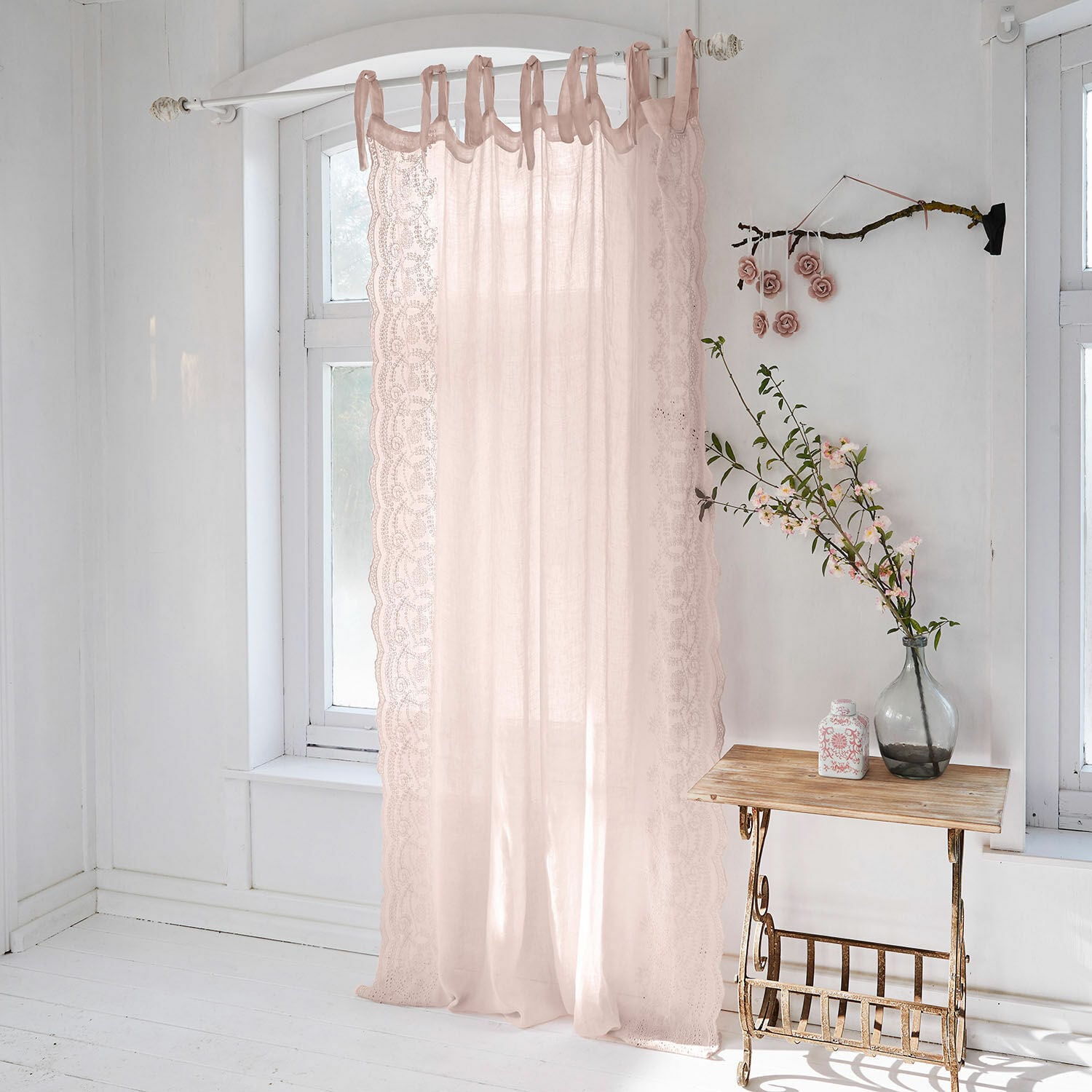 Cortina Esmera Cortina rosa delicada de tela ligera con borde de encaje para decoración de ventana