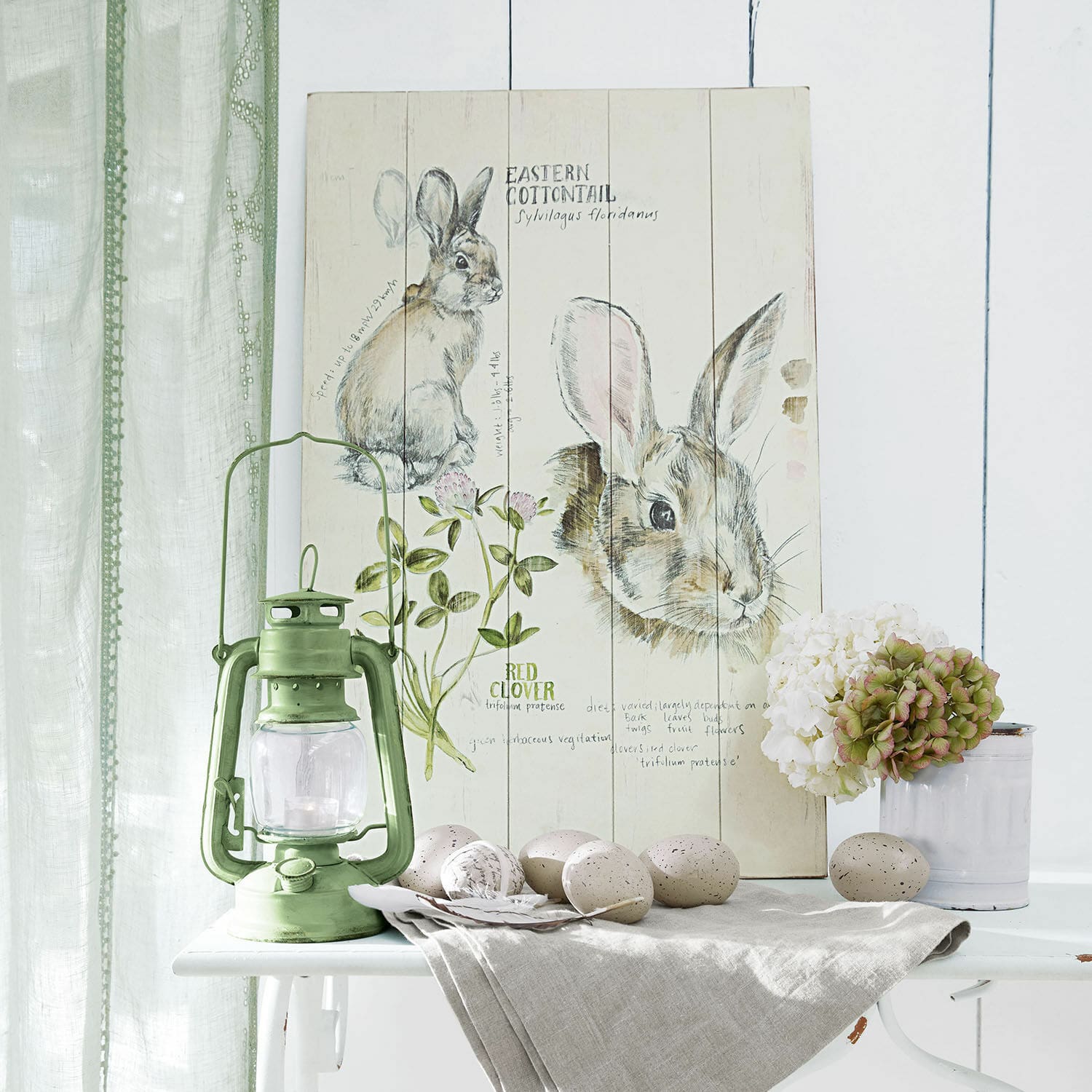 Tablero Decorativo Luppis Tabla decorativa de madera con ilustración de conejo y trébol, lámpara de aceite verde y huevos decorativos