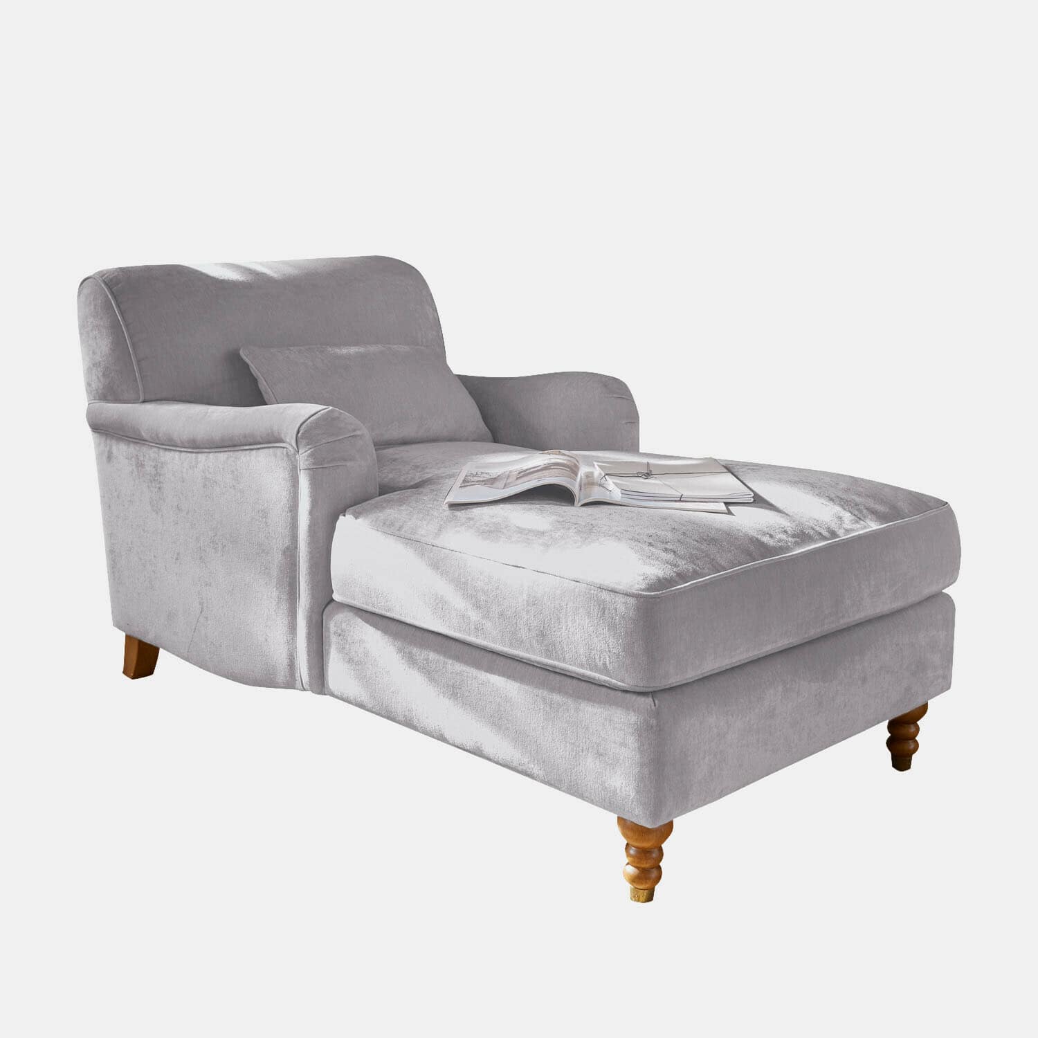 Chaise longue Isa Chaise longue gris de tela suave con patas de madera, ideal para relajarse en el salón