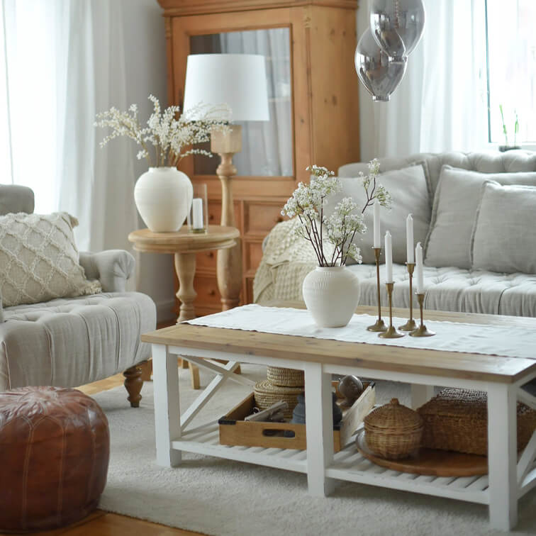 Estilo de interior en tonos crema y madera