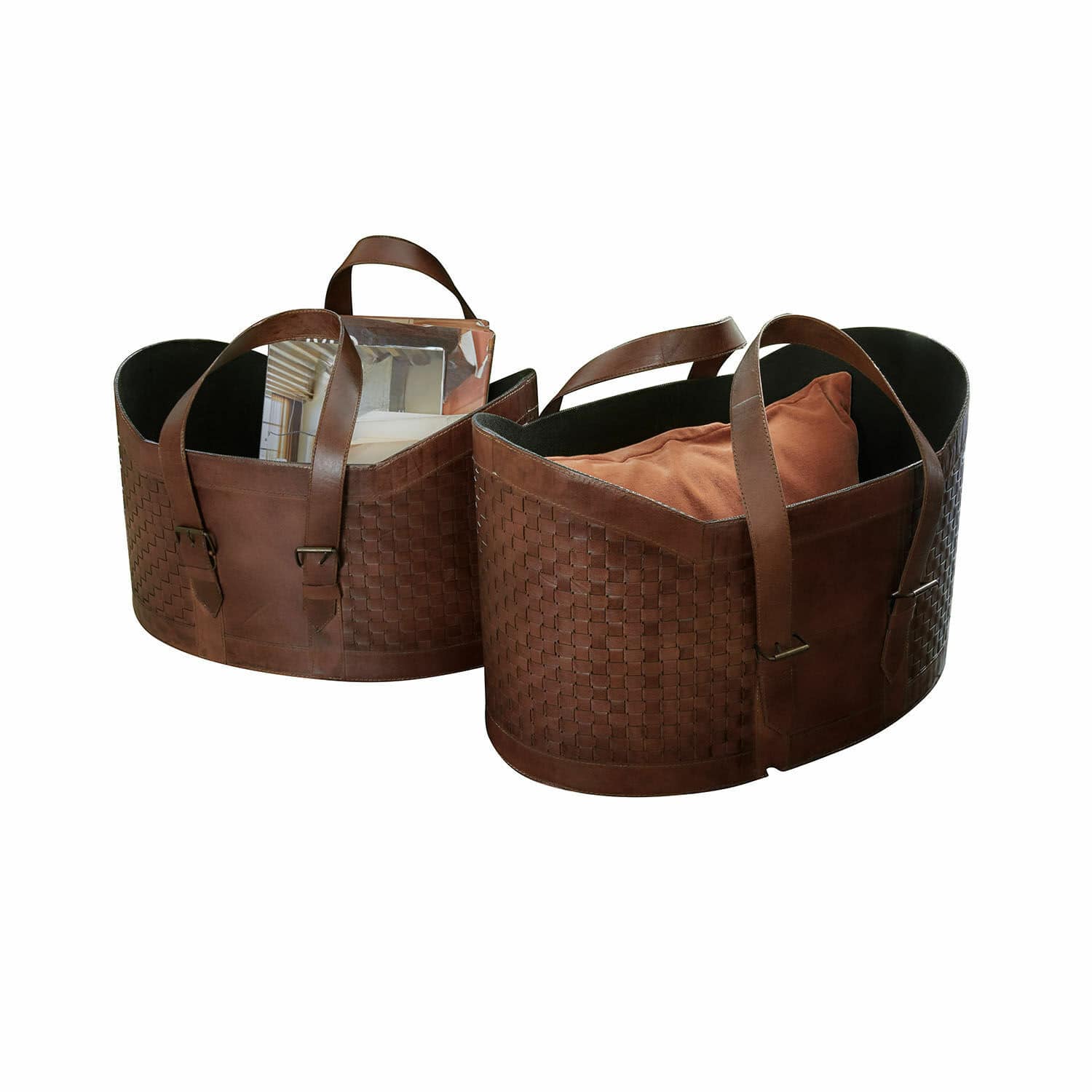 Set de 2 cestos Tavari Cestas marrones de cuero trenzado con asas, ideales para guardar cojines y revistas