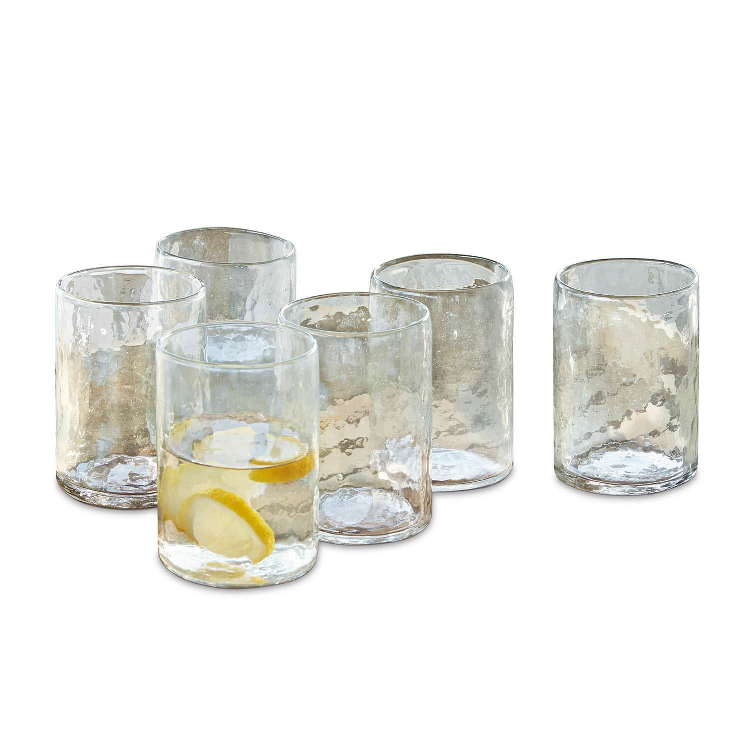 Set de 6 vasos Clarksville Juego de seis vasos transparentes de vidrio texturizado, ideales para bebidas.