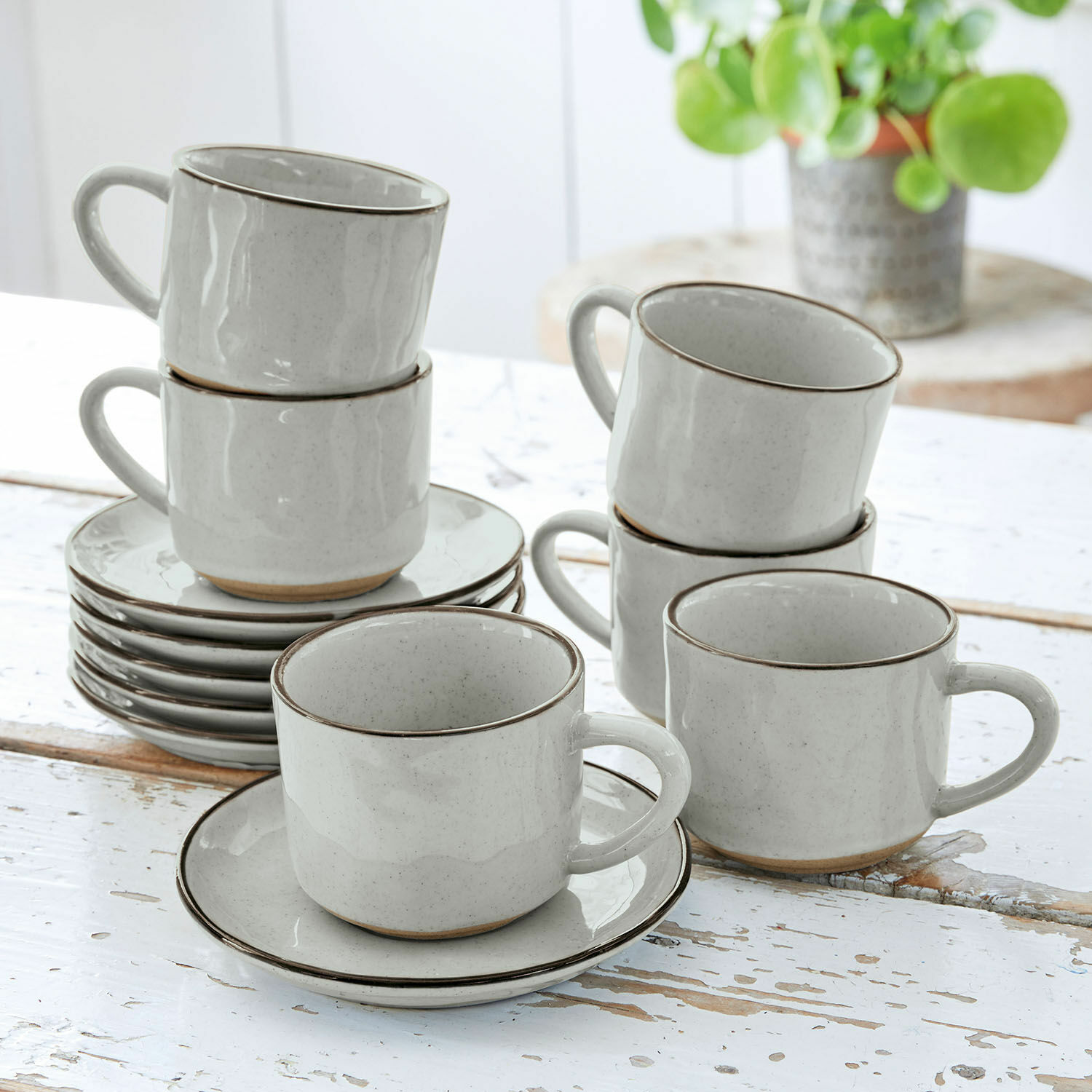 Set de 6 tazas de café expreso con platillo Biarré