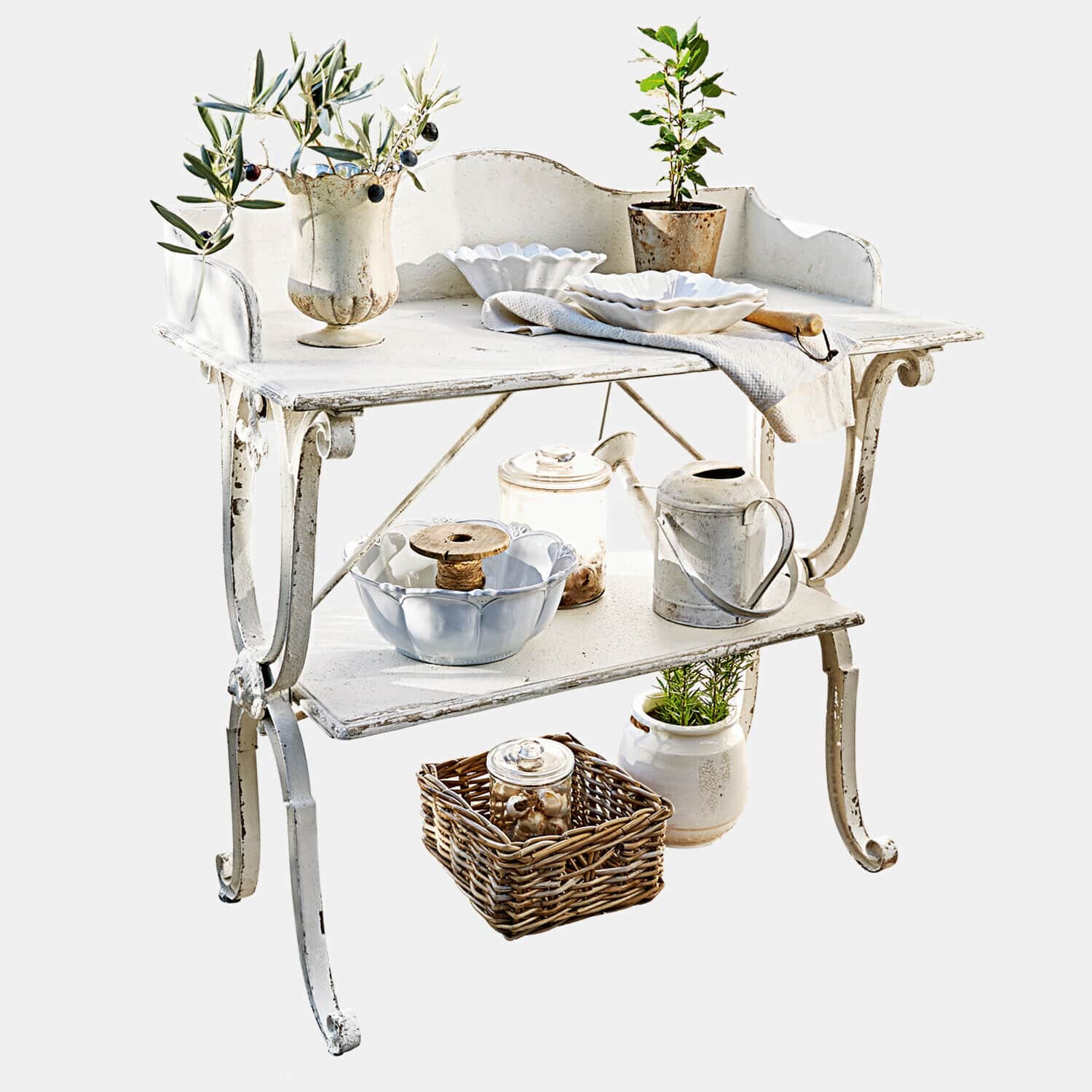 Mesa de plantación Cornell Mesa de jardín de metal blanco con vajilla decorativa y plantas, estilo vintage