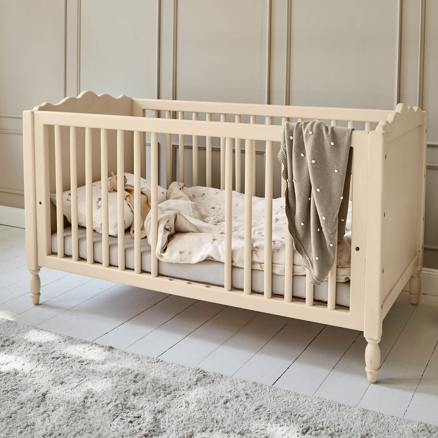 Cama de bebé Arlithia
