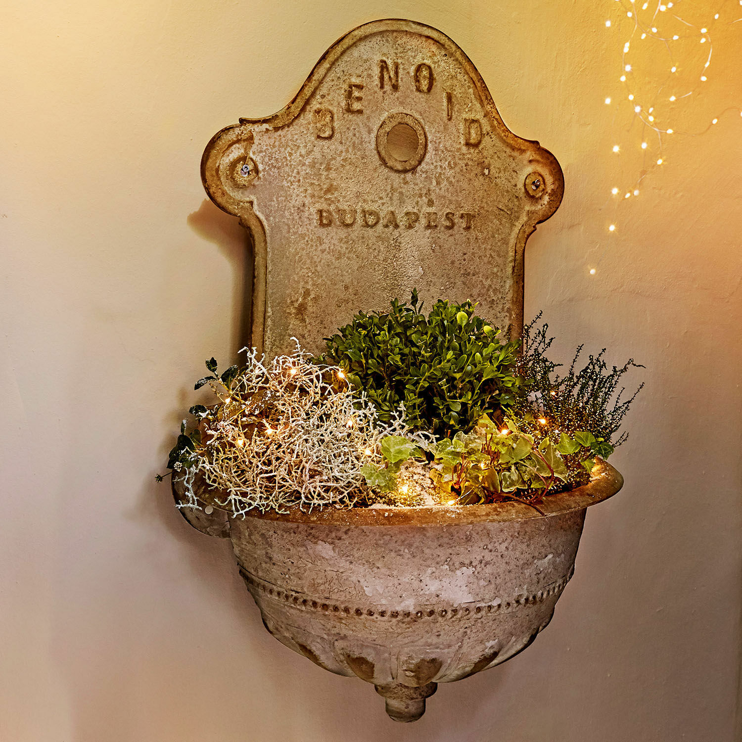 Fuente de pared Korey