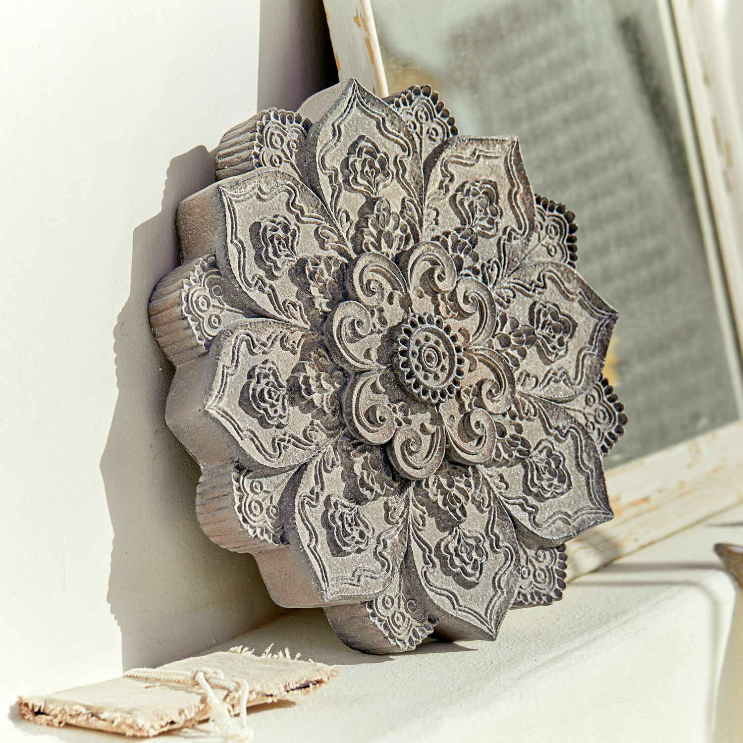 Adorno de pared Aubure Adorno decorativo de madera gris con diseño floral, ideal para interiores y decoración de paredes