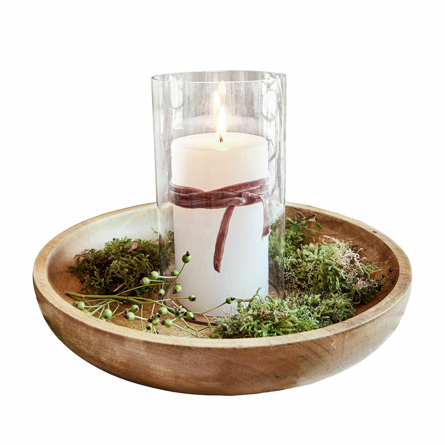 Bandeja para velas Rocio Vela blanca en vaso de cristal sobre bandeja de madera con musgo verde decorativo